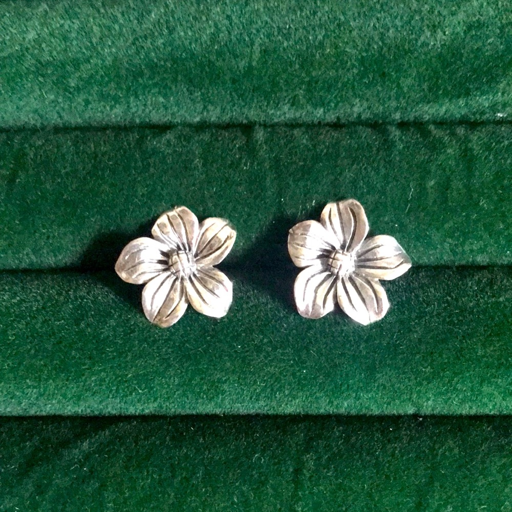 Cute Floral Sterling Silver 925 Earrings